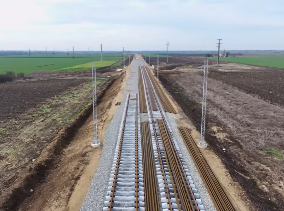 POTPUNO NOVA ŽELJEZNIČKA TRASA: Obišli smo radove na izgradnji pruge koja će povezivati aerodrom sa centrom i nacionalnim stadionom (VIDEO)