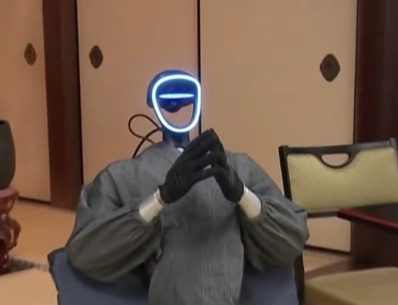 Prvi humanoidni robot budista hoda i razgovara uz pomoć četbota