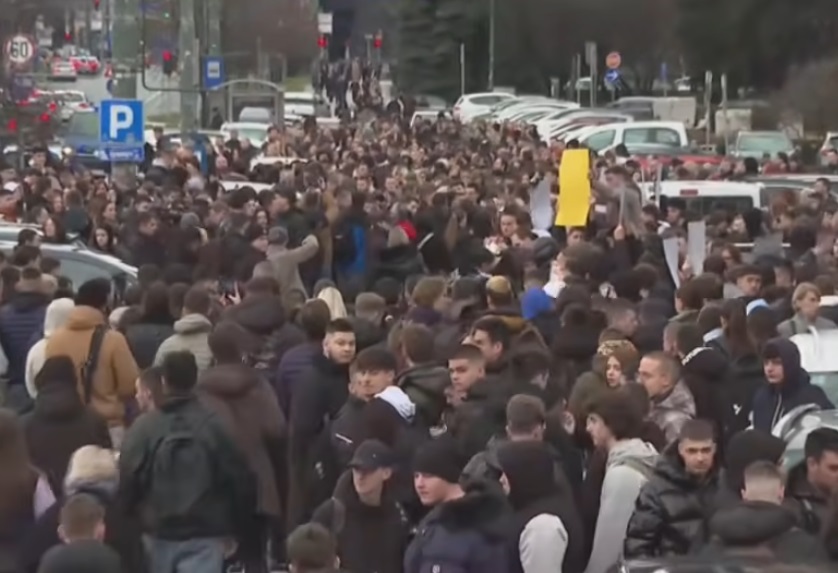 Protest u Sarajevu: Građani traže odgovornost zbog tramvajske nesreće