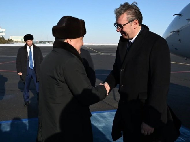 Vučić se zahvalio premijeru Benktenovu na srdačnom dočeku u Kazahstanu