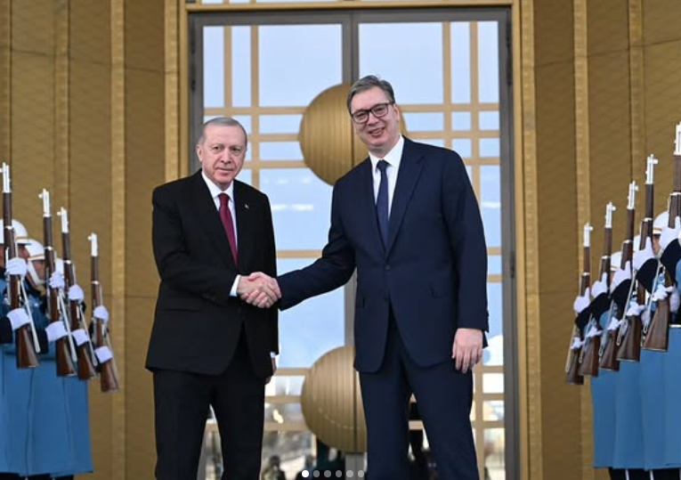Vučić nakon sastanka sa Erdoganom: Razgovarali o značajnim infrastrukturnim projektima, turski predsjednik narednih mjeseci posjećuje Srbiju