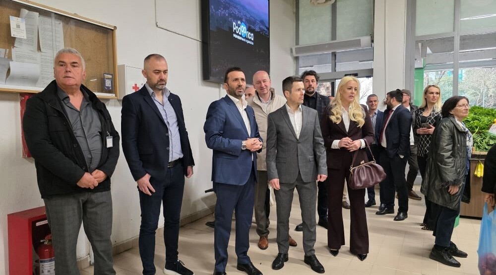 Završena adaptacija pijace u Bazaru; Mujović najavio veliki projekat klimatizacije tržnog centra u Gintašu
