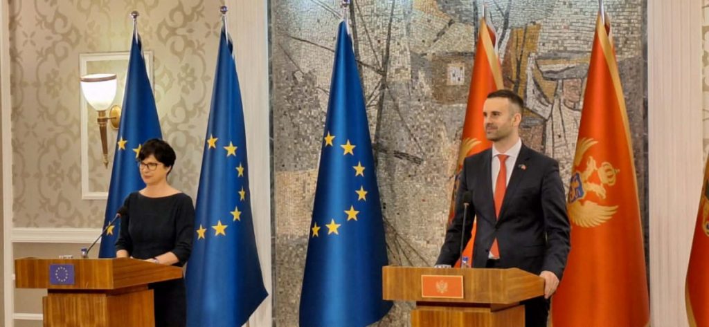 Kos: Crna Gora najnaprednija na putu ka EU, penjaću se na Bobotov kuk kad zatvorite poglavlja