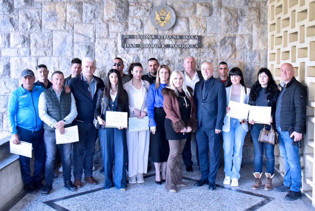 Uručena uvjerenja o prekvalifikaciji: Konkurentna znanja za tržište rada