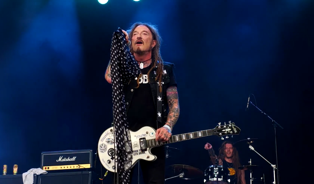 Screenshot 2026-03-20 at 14-44-31 The Wildhearts – Mazel Tov Cocktail (Live Time To Rock 2025-07-06) – YouTube