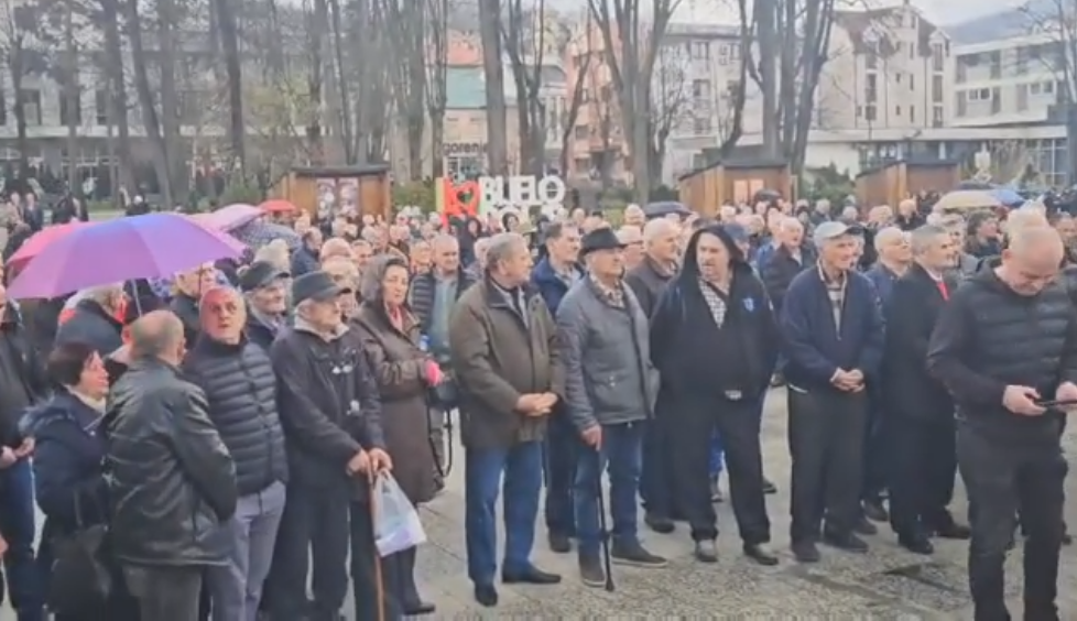 Protest penzionera u Bijelom Polju: Traže primanja dostojna čovjeka