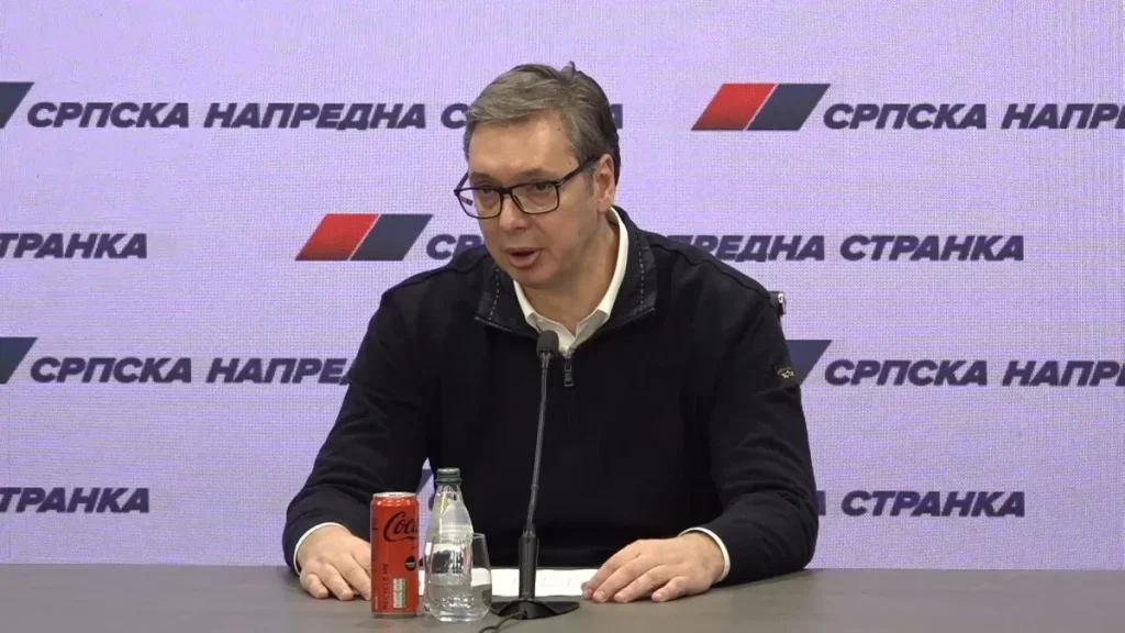 (VIDEO) Vučić: Niko ne može da objasni šta će pirotehnička sredstva, topovski udari i špricevi na fakultetima!
