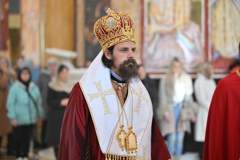 Vladika Pajsije na Lazarevu subotu bogosluži u Donjem Ostrogu
