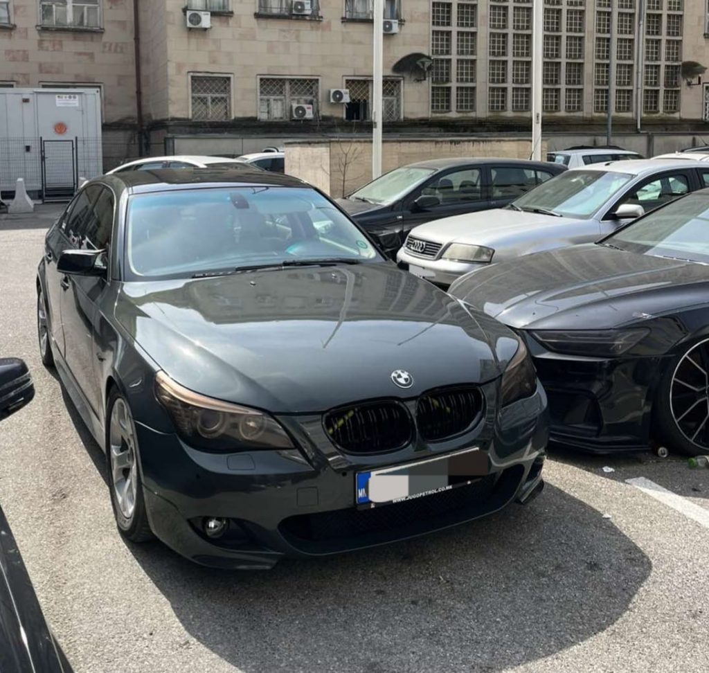 Podgorica: Vozio BMW bez vozačke i divljao u saobraćaju, policija uzela auto