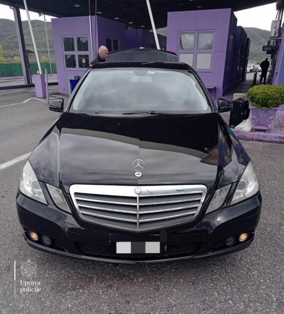 Policija na Sukobinu oduzela mercedes koji traži italijanski Interpol: Ukraden još 2020. godine