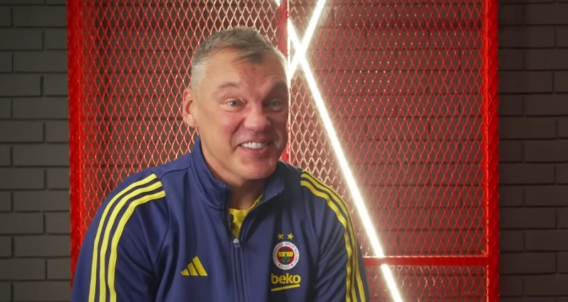 Jasikevičijus konačno uspio da napusti Dubai: Trener Fenerbahčea stigao u Istanbul