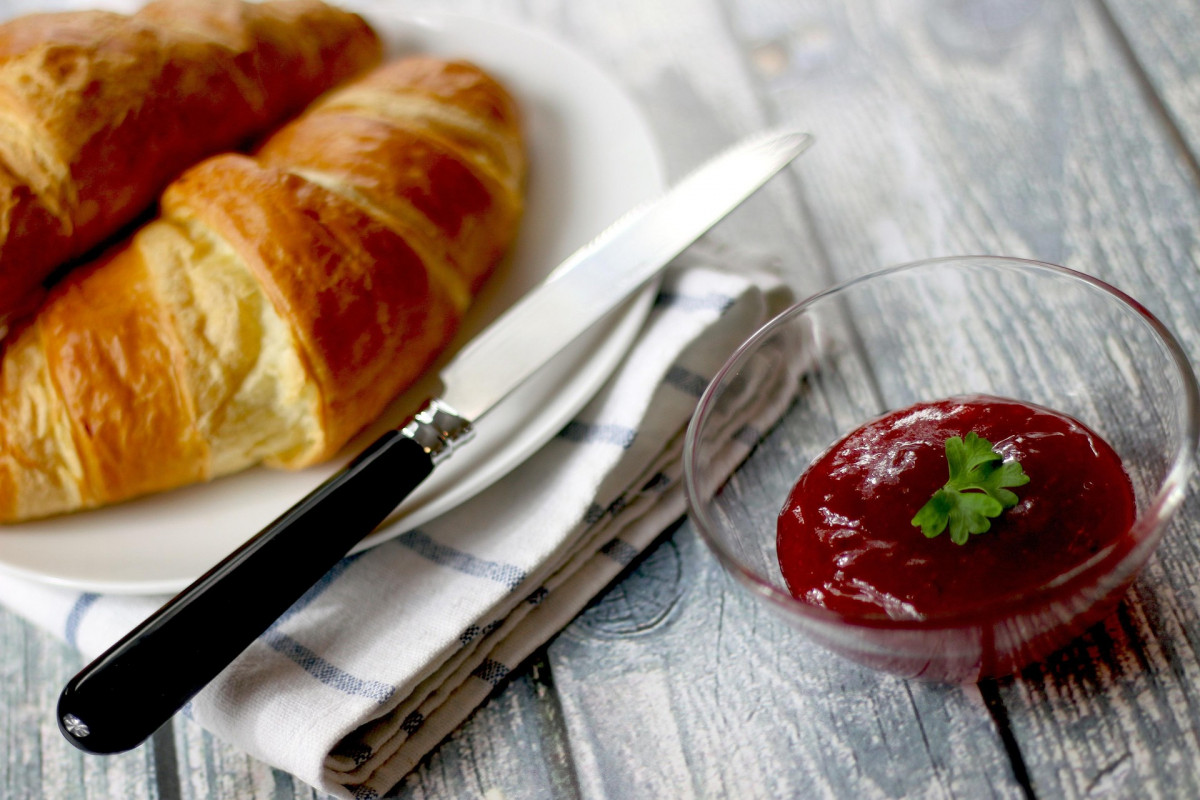 jeshoots-com-croissants-569075_1920