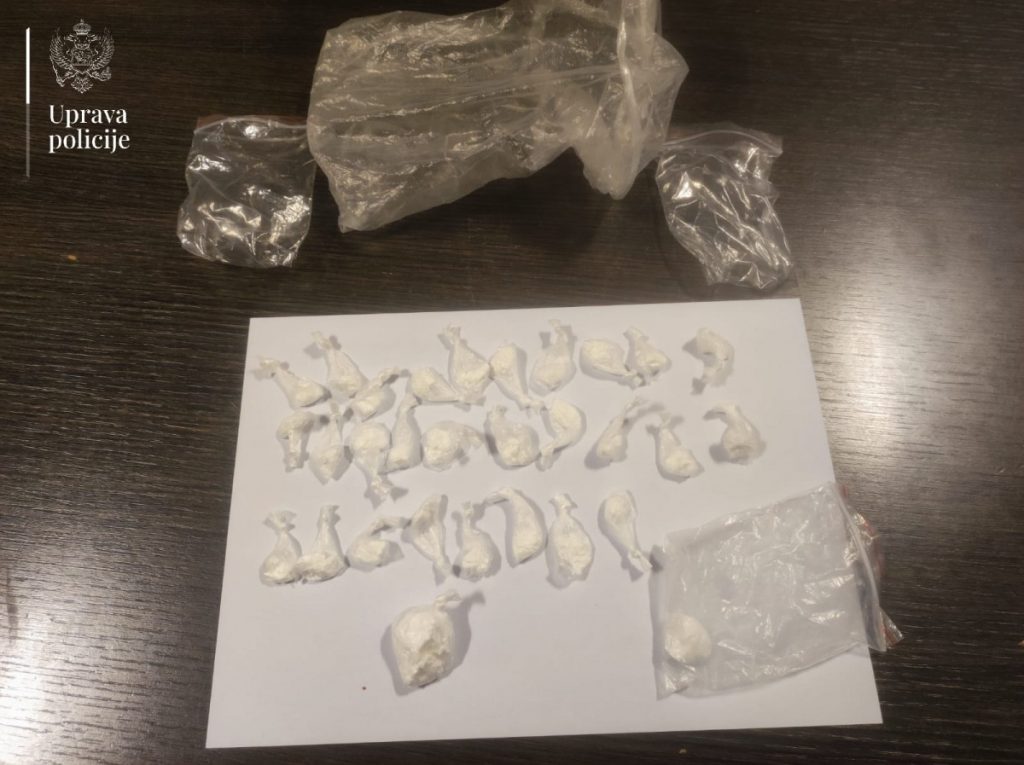 U Podgorici uhapšena dva lica, pronađen kokain i marihuana!