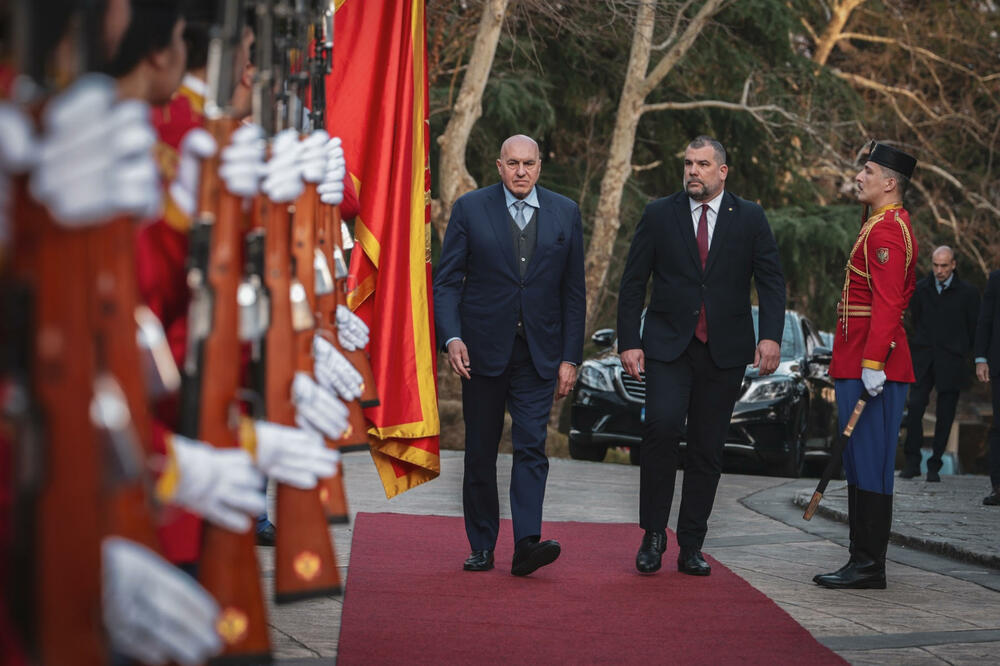 Krapović i Krozeto potpisali Sporazum o saradnji u oblasti odbrane