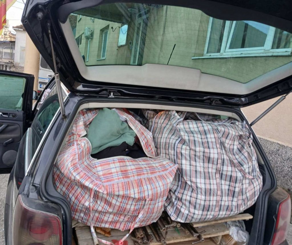Policija u Beranama i Bijelom Polju rasvijetlila dva slučaja nedozvoljene trgovine: Pronađena akciozna roba vrijedna više hiljada evra