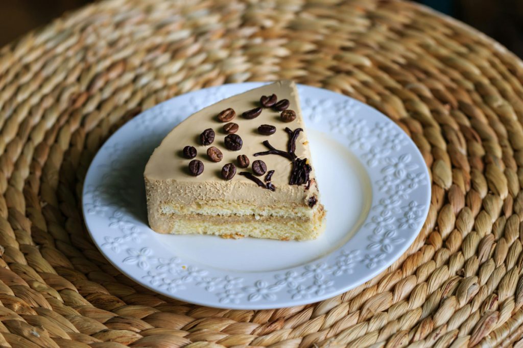 Poslastica za prave ljubitelje kafe: kolač sa kremastim filom