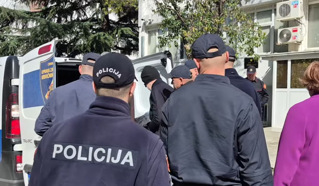 policija