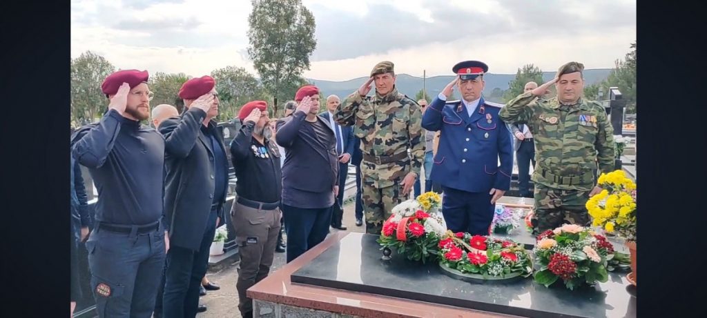 (FOTO/VIDEO) U Tivtu prekjuče obilježena 27. godišnjica NATO agresije; Miholjski zbor: Nećemo zaboraviti niti jednog junaka!