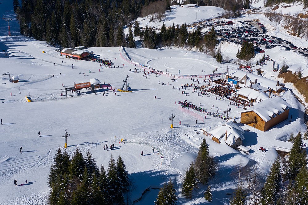 Kafa 5 eura, voda 5 eura: Kolašin postao luksuz za odabrane! (FOTO)