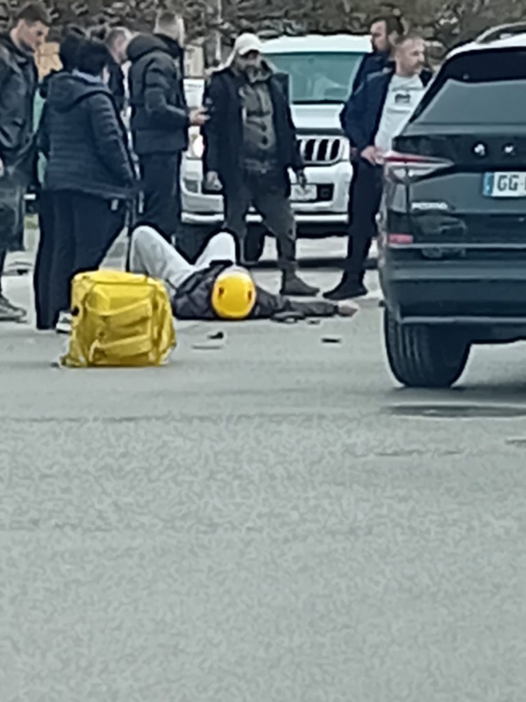 (FOTO) U udesu kod Krivog mosta oboren motociklista
