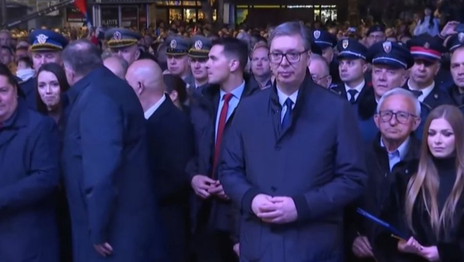 Dan sjećanja na stradale u NATO agresiji na SRJ: Vučić sa narodom na obilježavanju 27. godišnjice početka bombardovanja