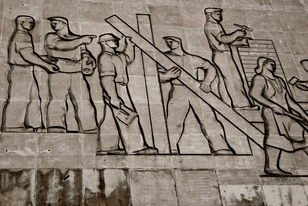 Danas je 1. maj – praznik rada: Neki slave, neki rade