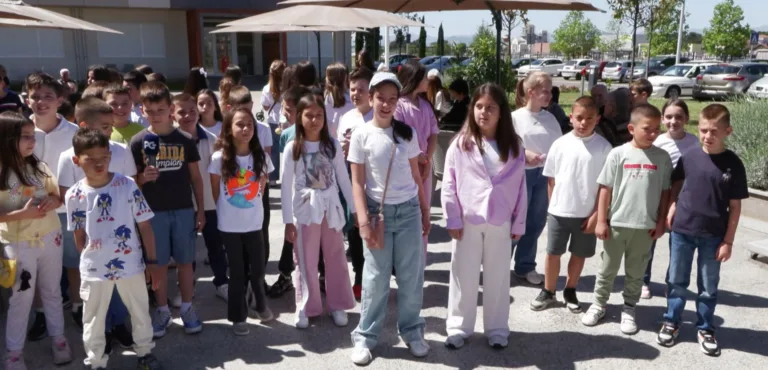 DJECA22-768×370