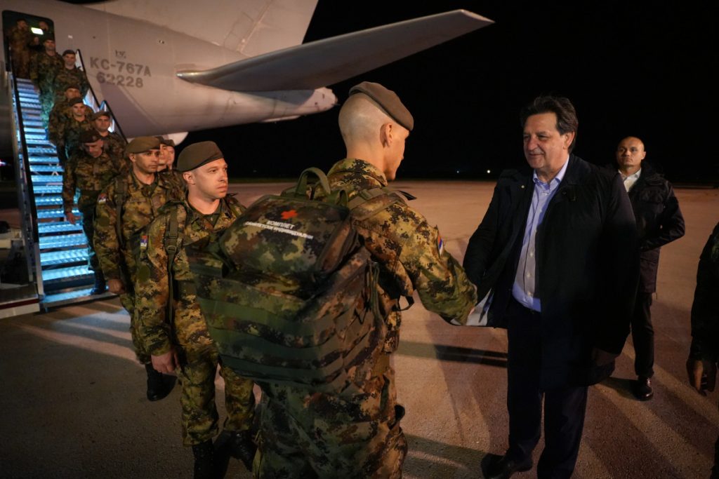 Ministar Gašić u Nišu dočekao pripadnike Vojske Srbije iz Libana