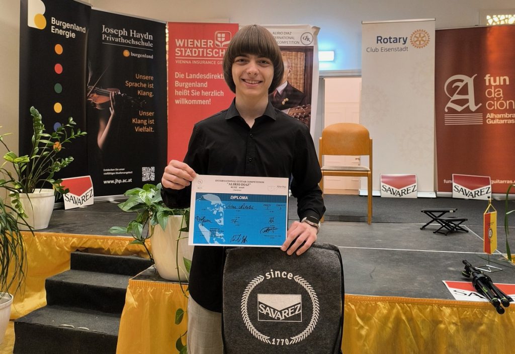 Velika pobjeda Petra Nikolića na International Guitar Festivalu “Alirio Diaz”