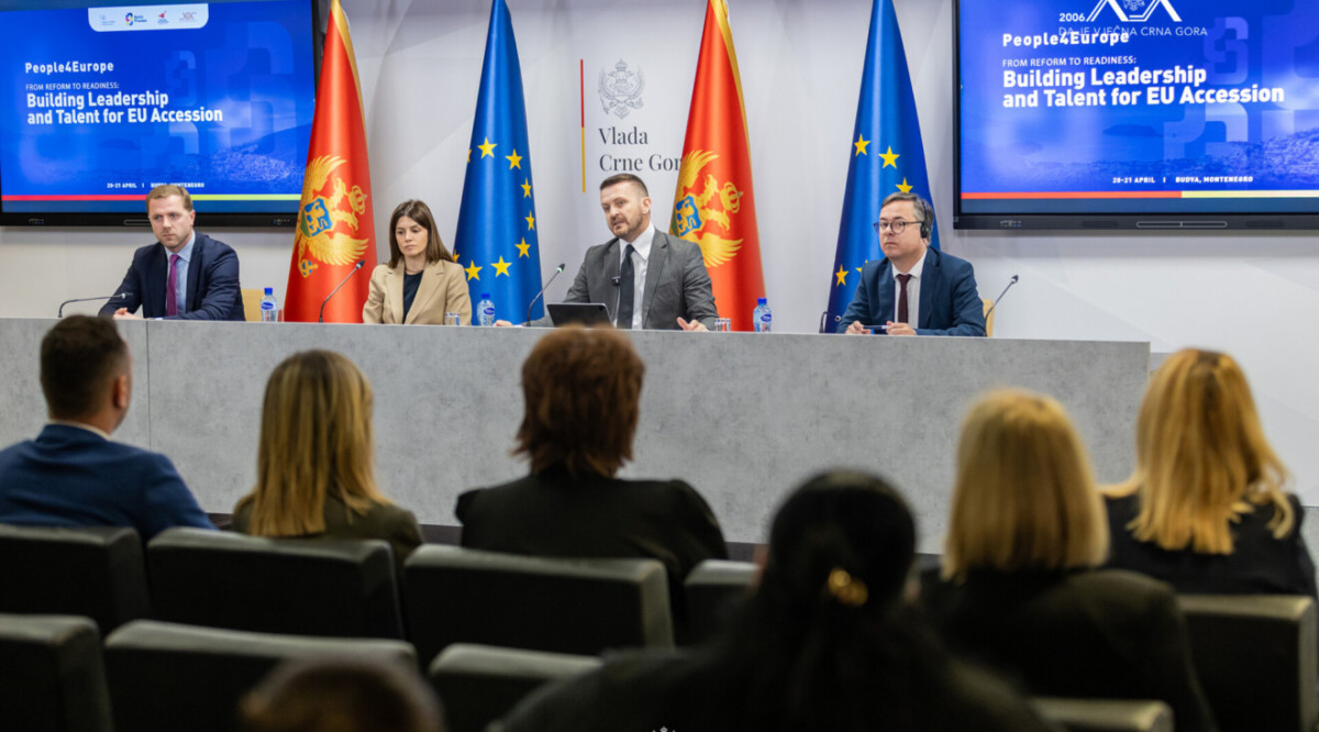 Konferencija-za-medije-MJU-1-1320×733