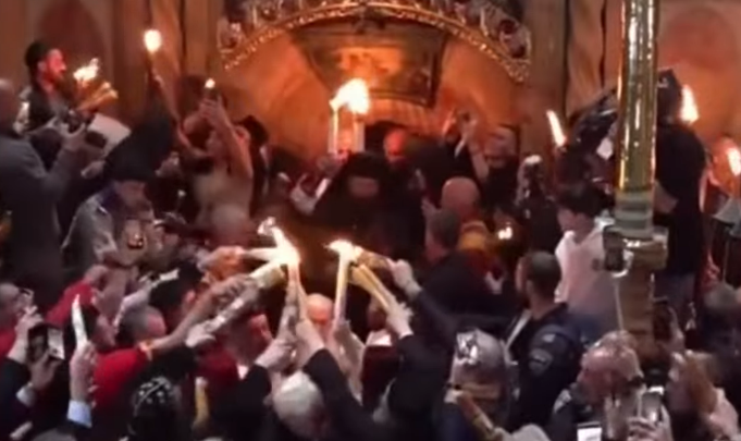 Screenshot 2026-04-11 at 13-38-06 🔴 Live Holy Fire from the Church of the Holy Sepulchre (Church of the Resurrection) Jerusalem – YouTube