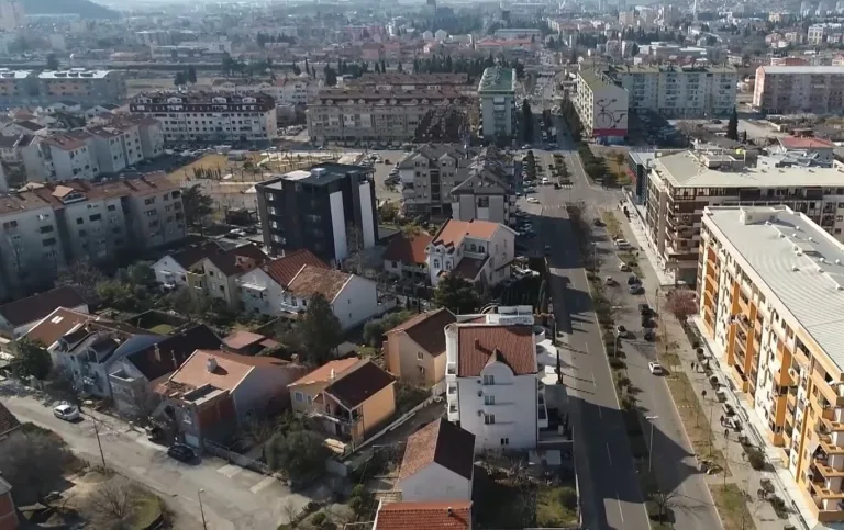 Stari-aerodrom-panorama-foto-rtv-pg-768×483