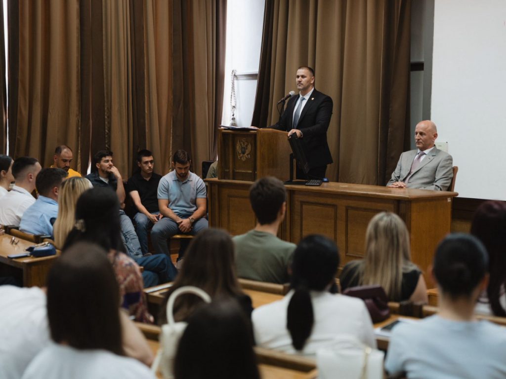 Šćepanović na Pravnom fakultetu održao predavanje o borbi protiv organizovanog kriminala