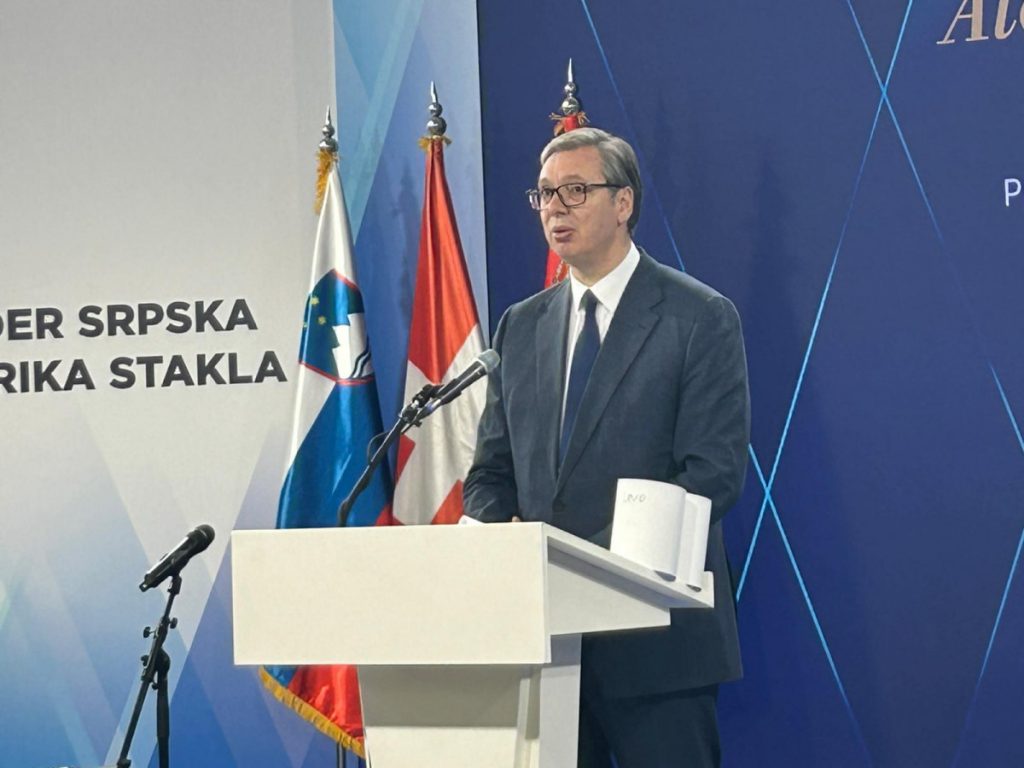 Vučić: Novi zakon spriječiće da policajci i vojnici rade za kriminalce i tajkune