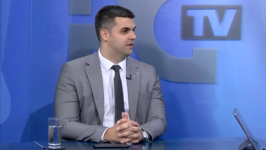 Božović uzvratio Todorović: Red je da građanima saopštite činjenicu da su kadrovi DNP-a bili zastupljeni u 43. Vladi