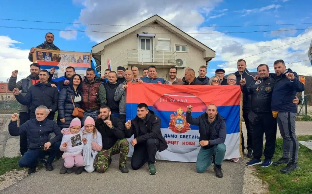 Heroji na putu ka Ostrogu stigli u Nikšić: 12 dana i 400 km za spas Sofije i Feđe!