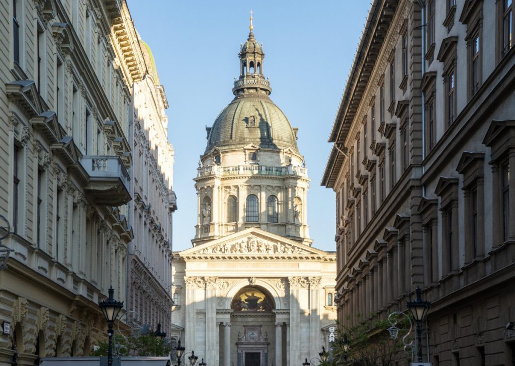 Zatvorena birališta u Mađarskoj, uskoro se očekuju rezultati: Glasalo 77.8% birača
