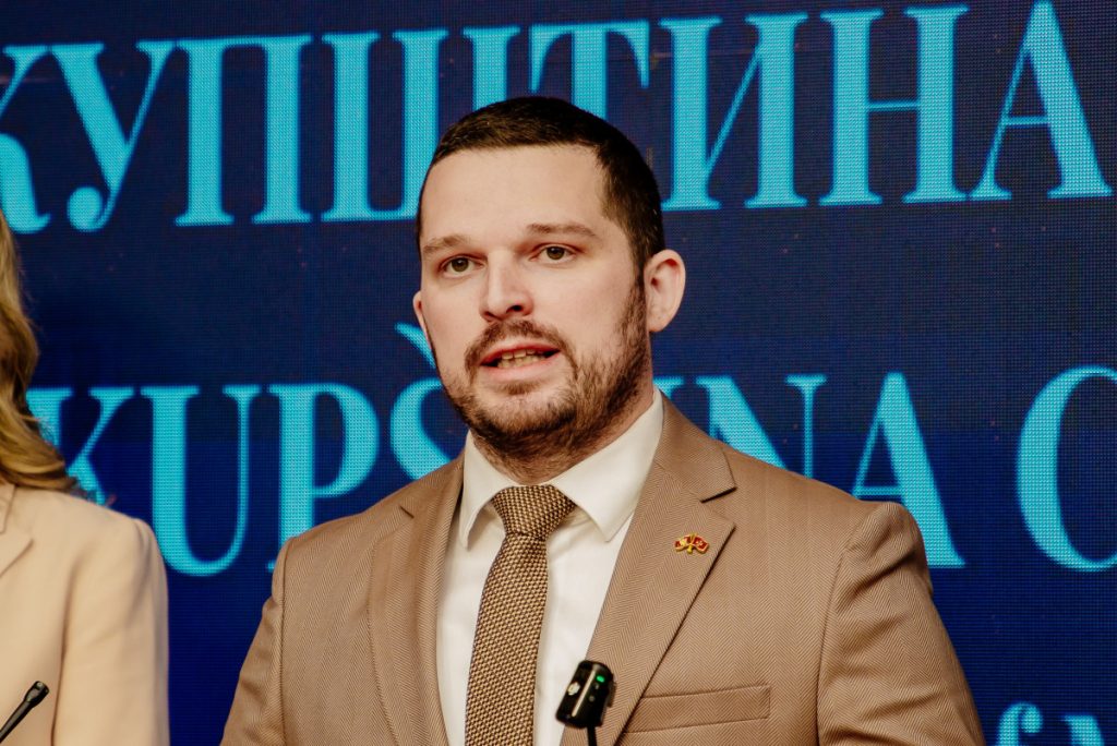 Mikić: Licemjerno je da istovremeno idete na parastose pripadnicima Ravnogorskog pokreta, a onda obilježavate genocid u Jasenovcu