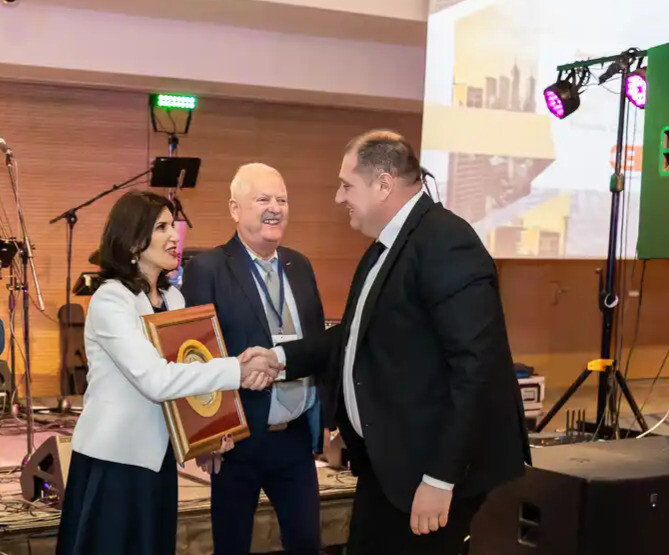 Vladimir Čađenović dobitnik međunarodne nagrade i priznanja “Stvaretelji stoljeća”