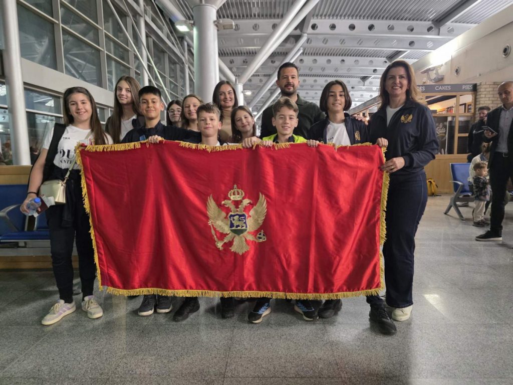 Predsjednik Crne Gore ispratio KUD “Duga Montenegro” na festival mira u Istanbulu
