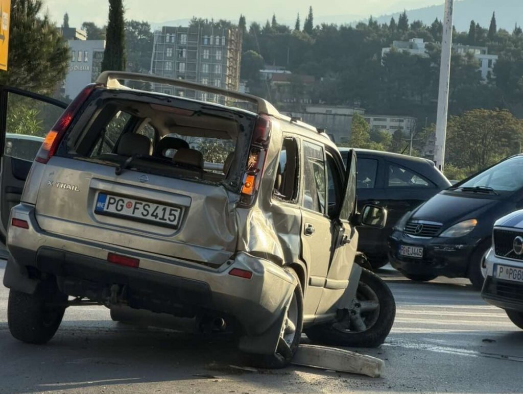 Udes kod mosta Milenijuma, tri osobe povrijeđene