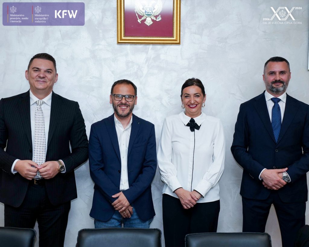 Ministarstvo energetike i rudarstva potpisalo ugovor vrijedan preko 4,7 miliona eura za rekonstrukciju osnovnih škola „Ilija Kišić“ u Herceg Novom i „Veljko Drobnjaković“ u Risnu