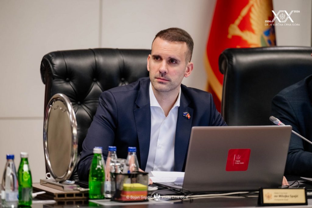 Spajić i Makron potpisuju više sporazuma između Vlada Crne Gore i Francuske