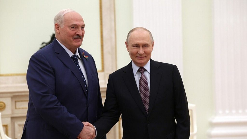 Putin i Lukašenko razgovarali o saradnji u oblasti ekonomije i odbrane