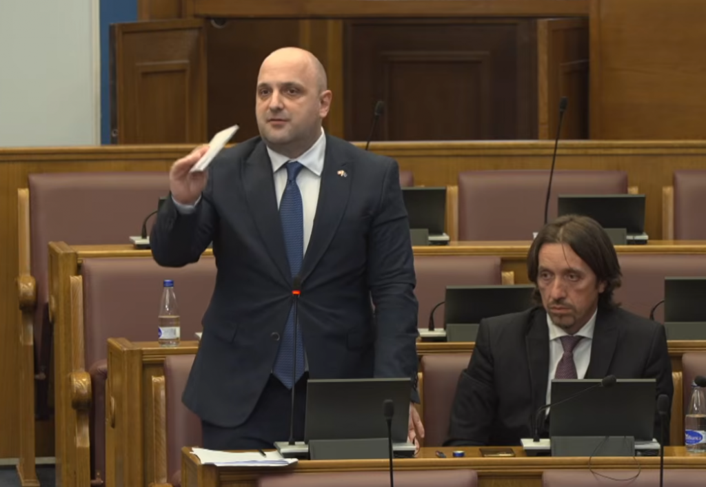 Ministar Božović: Izmjene i dopune o Ustavnom sudu usklađene s preporukama VK
