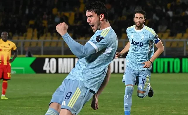 Italijani bruje o novom preokretu: Vlahović odjavio Juventus, otac u tajnosti dogovara veliki transfer