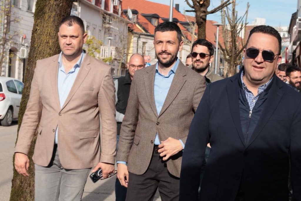 Živković s građanima Nikšića: Pobjedom na izborima prekinućemo agoniju, Vlada razorila životni standard građana