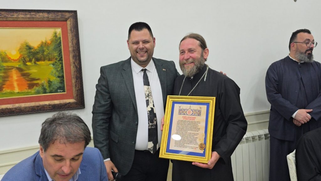 Marko Kovačević uručio zahvalnice povodom Dana Svetog Vasilija Ostroškog