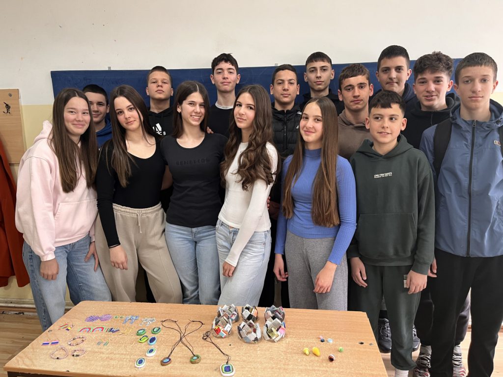 „EkoArt kutak znanja“: Kreativne radionice za učenike VIII i IX razreda