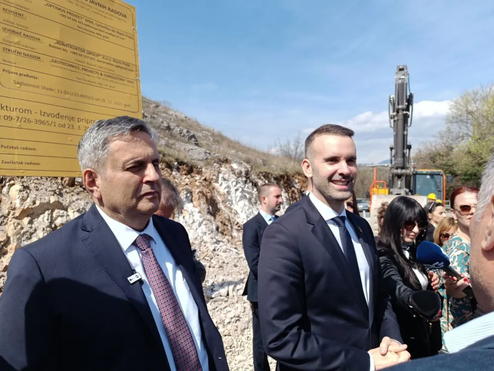 Slaven Radunović: Prvi stanovi na Veljem brdu do kraja 2027, ko nastavi divlju gradnju poslije jula 2025. — objekti će biti srušeni